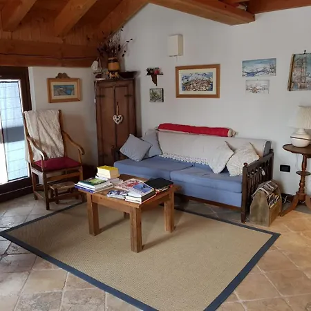 Mont Nery Apartment